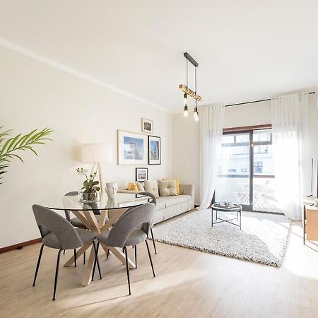 2Br Flat In Bonfim W/ Ac & Balcony By Lovelystay 포르투 외부 사진