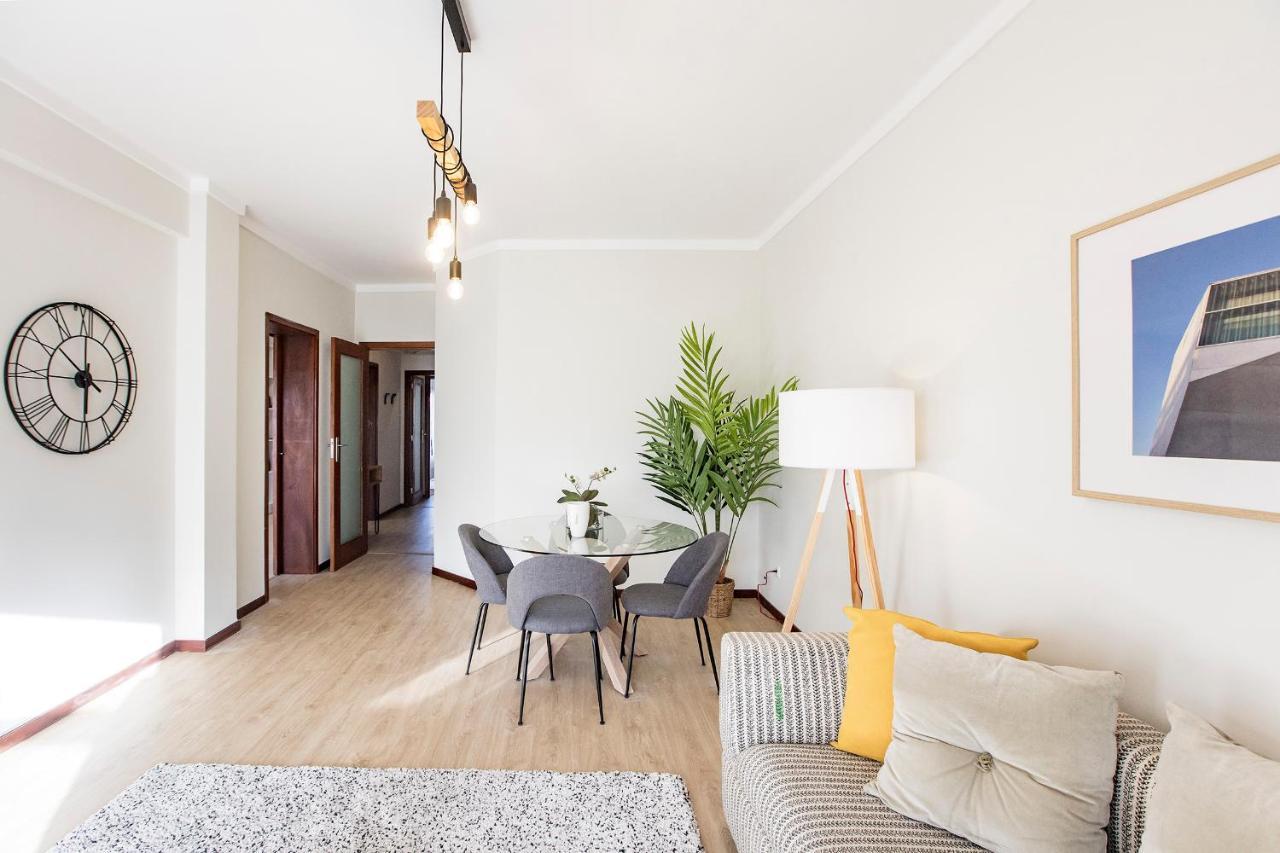 2Br Flat In Bonfim W/ Ac & Balcony By Lovelystay 포르투 외부 사진
