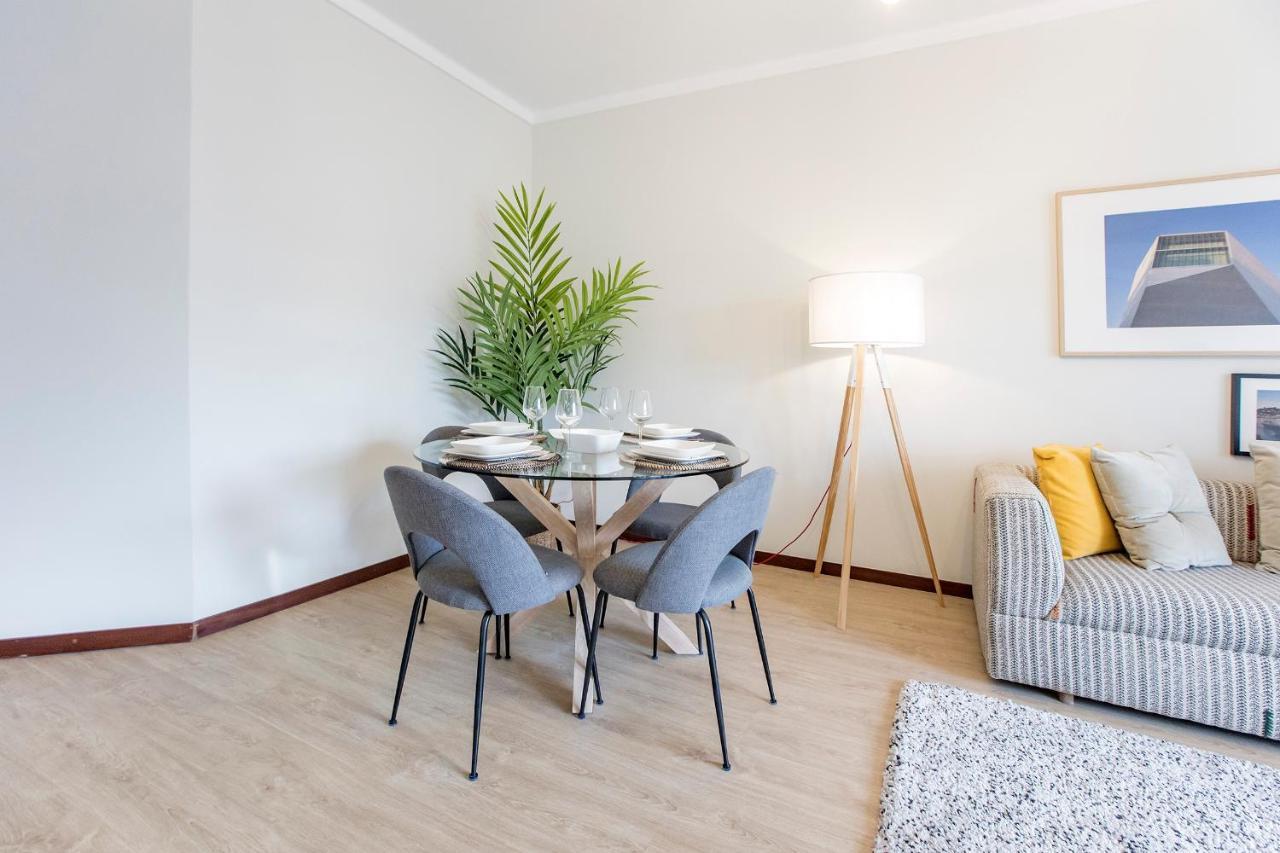 2Br Flat In Bonfim W/ Ac & Balcony By Lovelystay 포르투 외부 사진